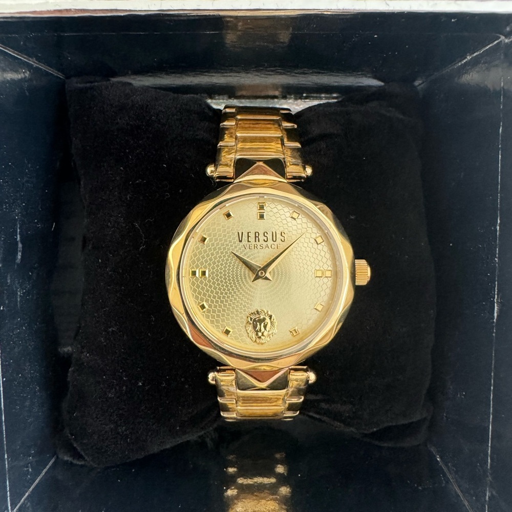 NWT Gold Watch with Chain Bracelet